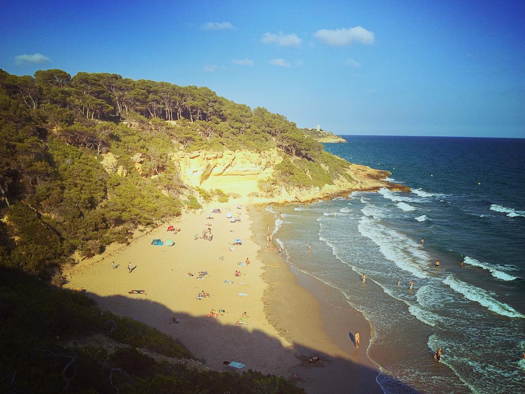 Ir a una playa nudista