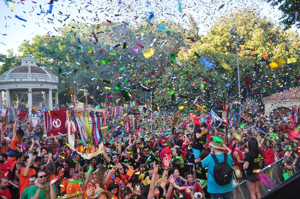 Comer caracoles en Lleida en el Aplec del Cargol
