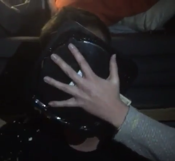 Recibir un tortazo de cumpleaños en la cara